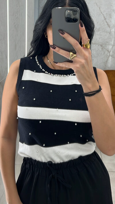 Μπλούζα αμάνικη πλεκτή με πέρλες/Μαύρη