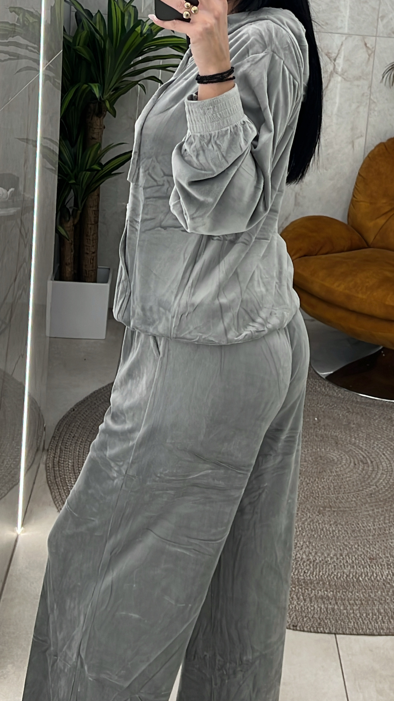 4E5B01B6-DAAA-492B-9A8C-866D9F332BDD