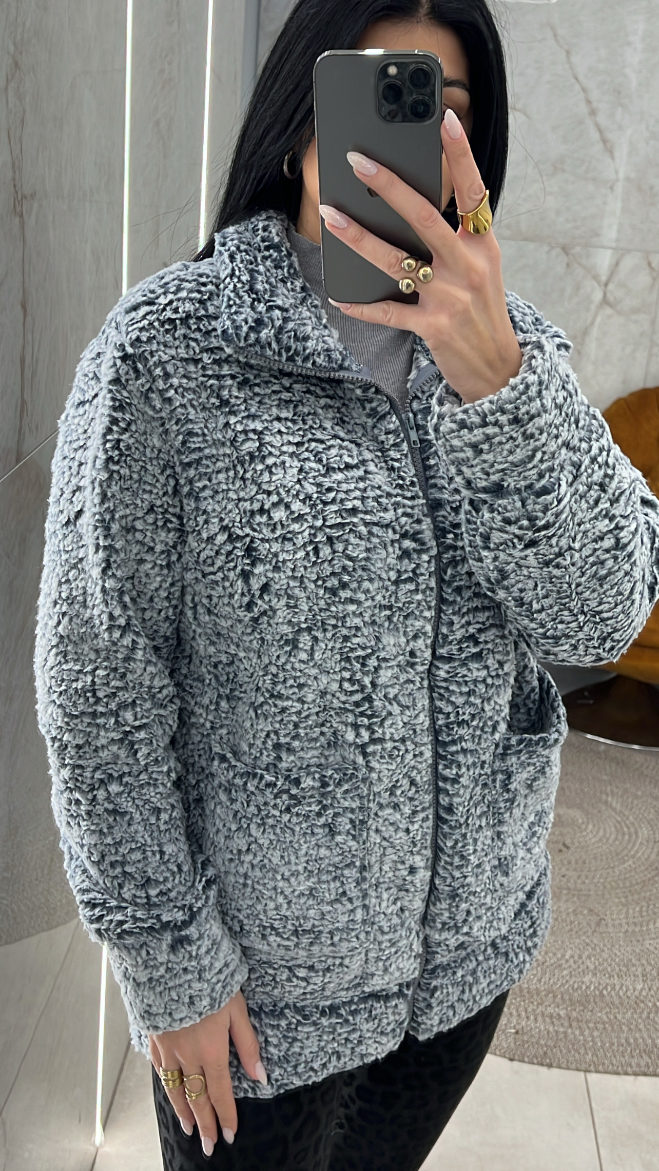 C938021B-5090-457A-B7BD-3960CE388E5D