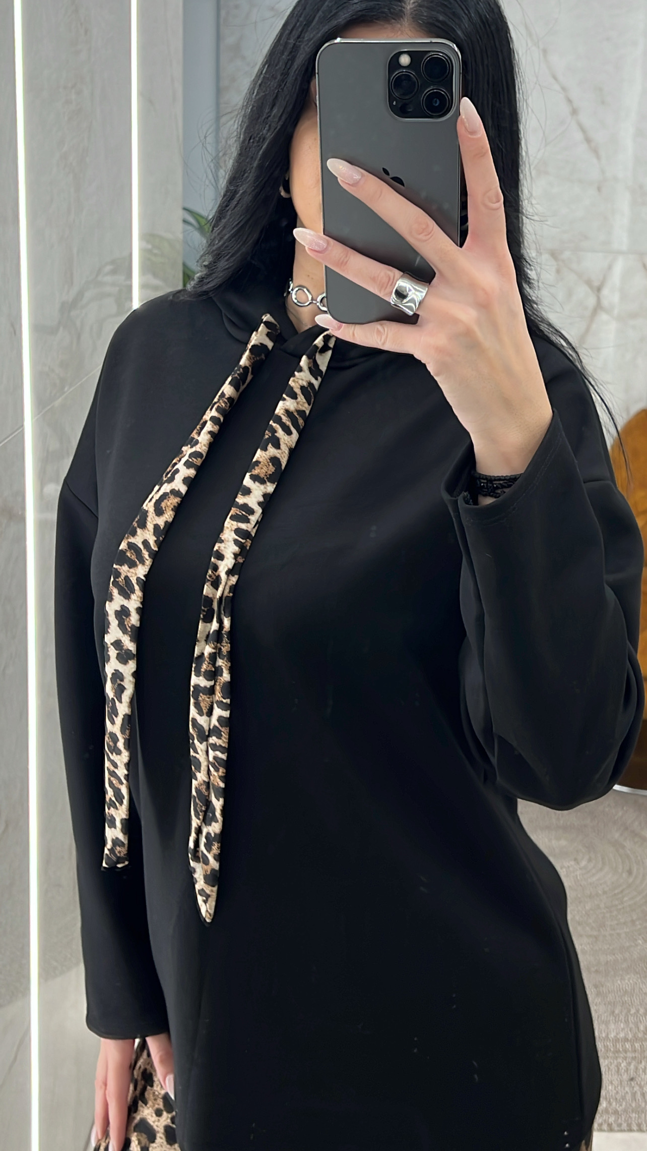 1C6982DB-AFAF-4976-A0E5-A8453A9F5673