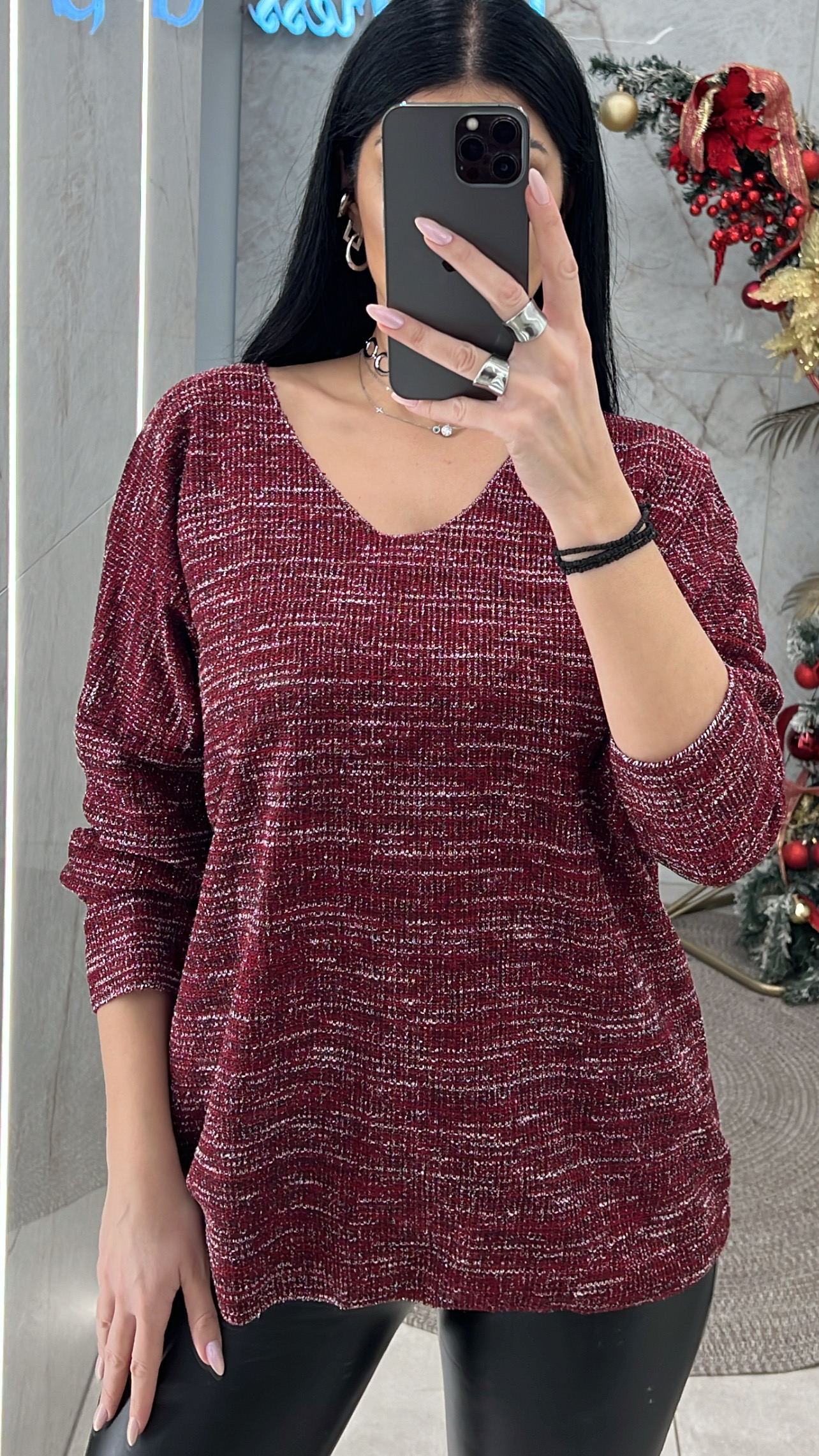 1EF70DEE-777B-46AA-8952-88A96FA64680