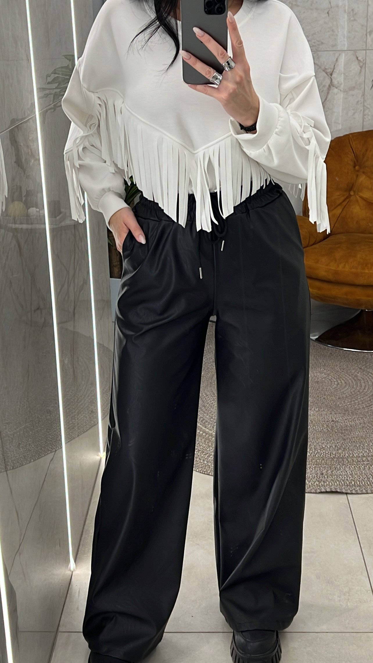 8EEB7D59-7B50-4507-9DFE-B1F2B8769B08