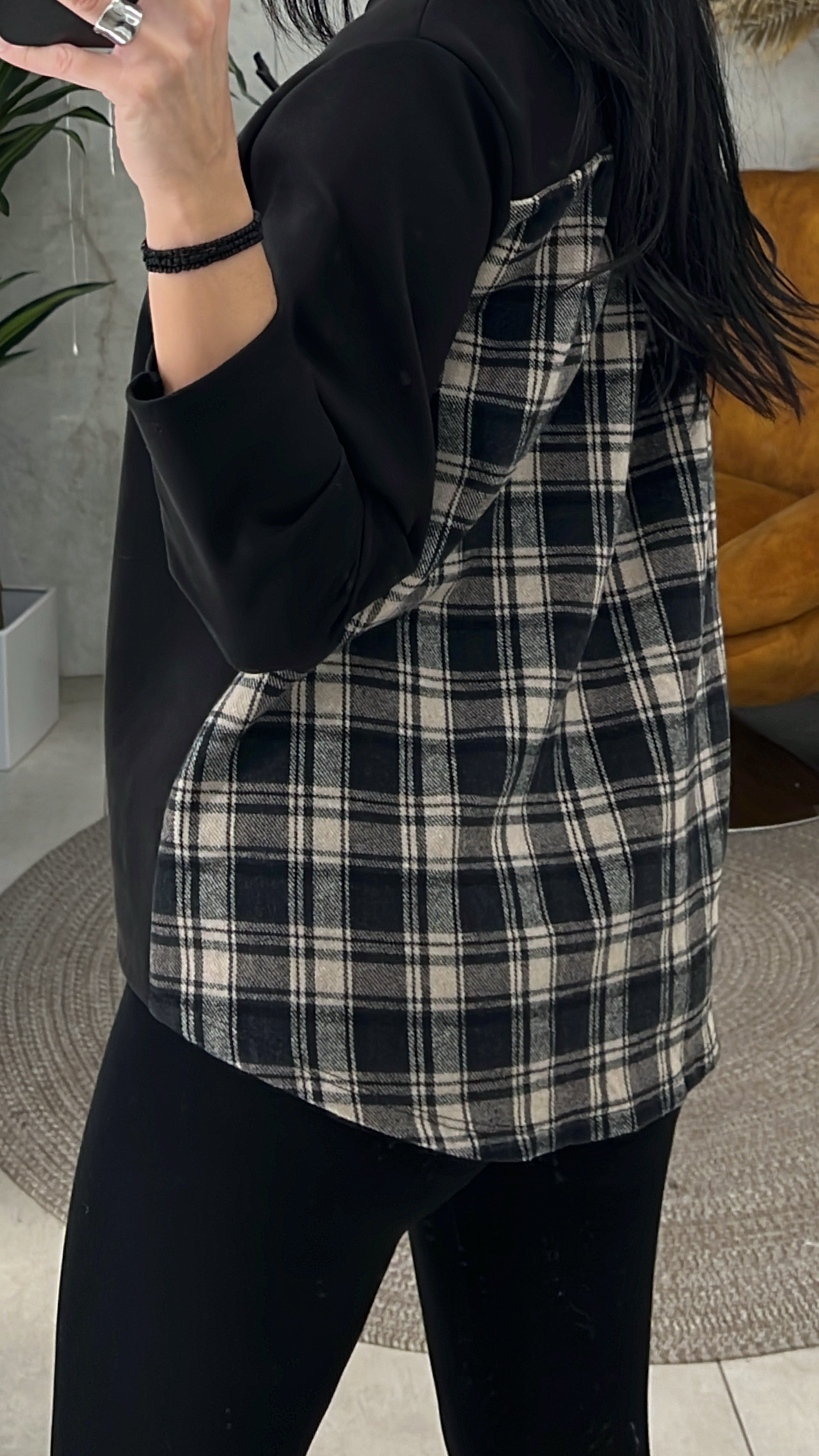 97387B67-1911-451A-A381-F2C34F2504AB