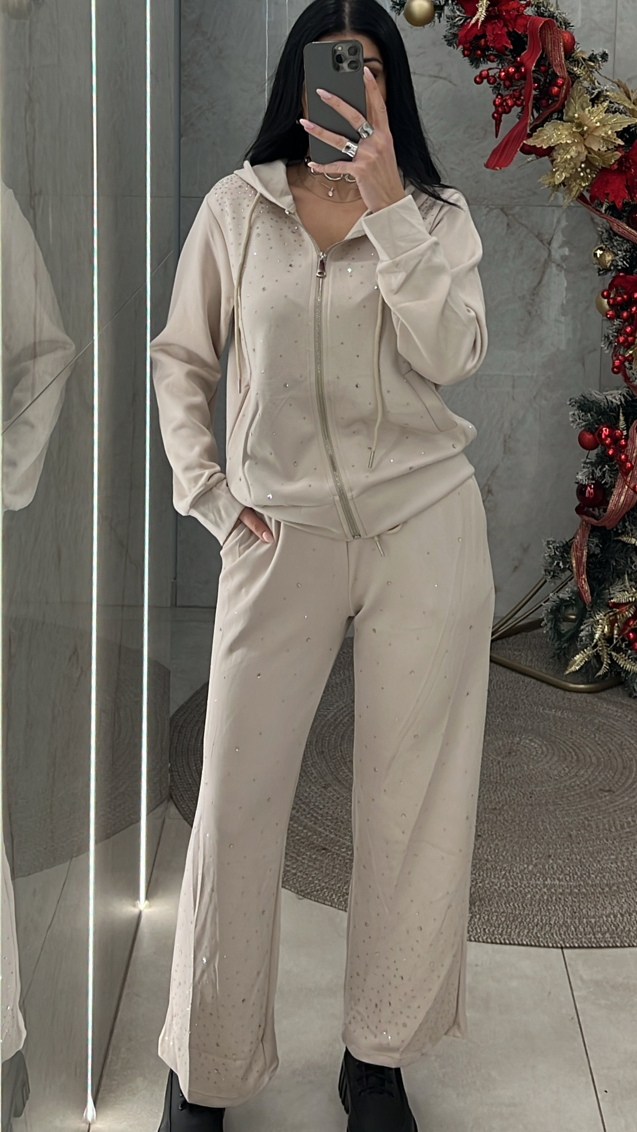 4E10FC3C-1C10-4FB0-A4CC-344897E1FACA