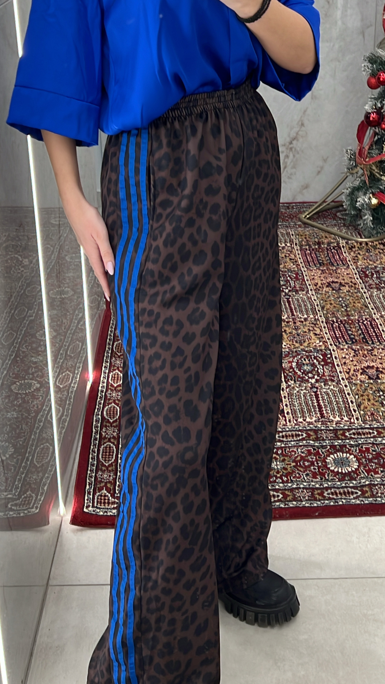 6615FDF6-C6D6-4C5C-B8F8-07AABB31EB75