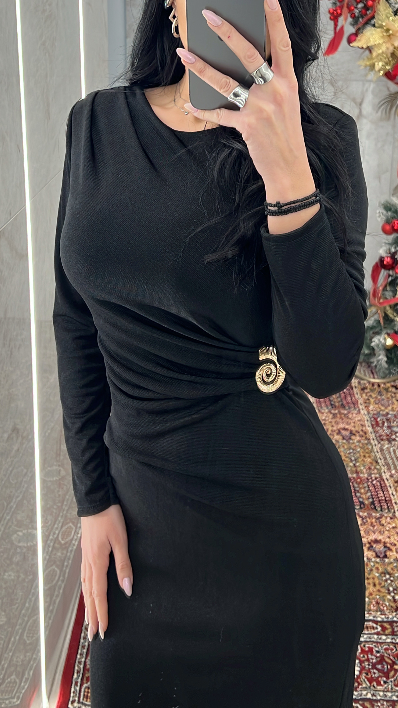 DDDFA12E-077F-4FE4-905D-437E20D237AC